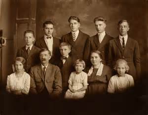 Typical American family in 1920. 